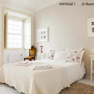 Alfama Vintage 1 Guests - Alfama Vintage 2 Five Guests - Alfama Vintage 3 Three Guests Lisbon